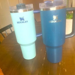 Stanley- 2 H2.0 cups. 40 Oz